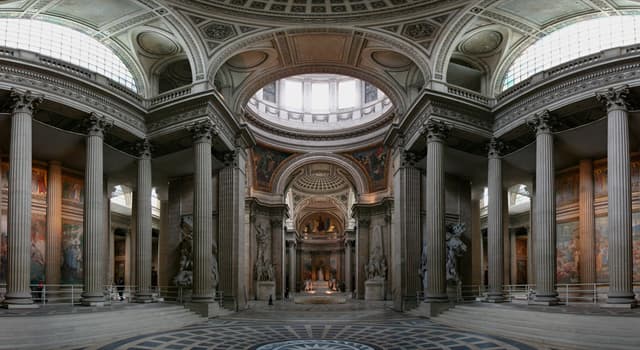 Cronologia Domande: Chi fu la prima donna ad essere sepolta al Pantheon per suo merito?