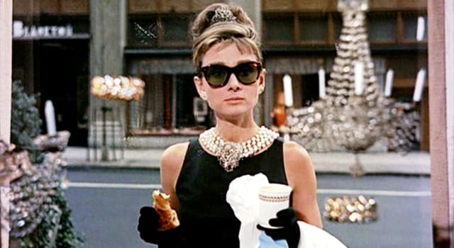 Films & TV Trivia Vraag: Holly Golightly heeft een huisdier in de film "Breakfast At Tiffany's". Wat is de naam van het dier?