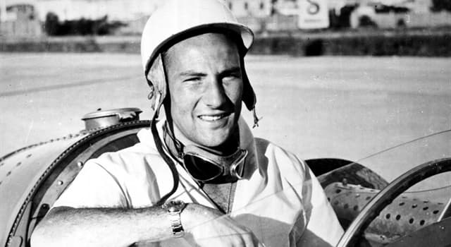 Sport Trivia Question: Stirling Moss missed out on the 1958 Formula One title by a single point to which opponent?