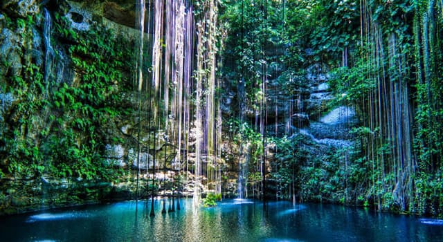 Geography Trivia Question: Where is the cenote Ik Kil located?
