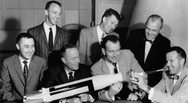 History Trivia Question: Who was the last one of the original "Mercury Seven" astronauts to pass away?