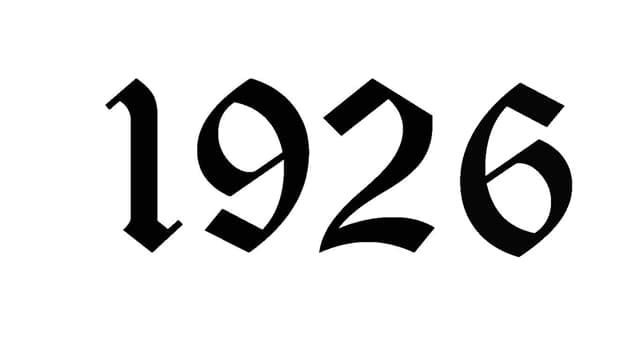 歷史記錄 小問題：1926年4月21日凌晨2點40分，誰以剖腹產的方式出生在倫敦布盧姆頓街17號？