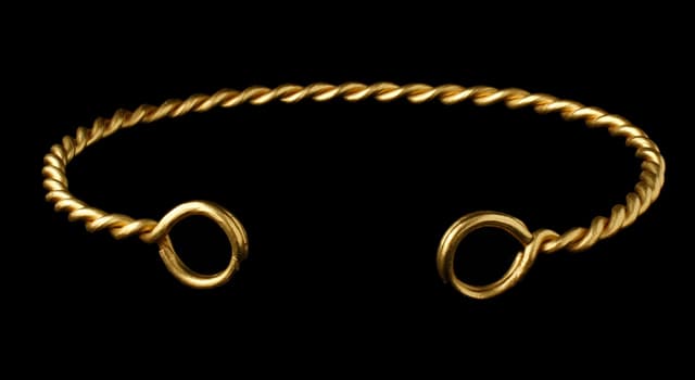 Geschichte Wissensfrage: An welchem Körperteil  wurde ein Metallring namens "Torc" während der Bronzezeit  getragen?