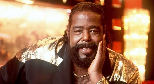 文化 小問題：關於歌手兼詞曲作者Barry White，哪一項是真的？