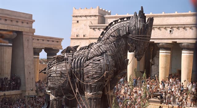 Cultura Pregunta Trivia: ¿Cuál de los siguientes personajes participó en la guerra de Troya, según "La Ilíada"?