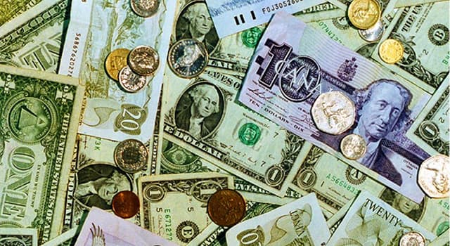 Géographie Question: En incluant les États-Unis et ses territoires, combien de monnaies nationales utilisent le "dollar" ?