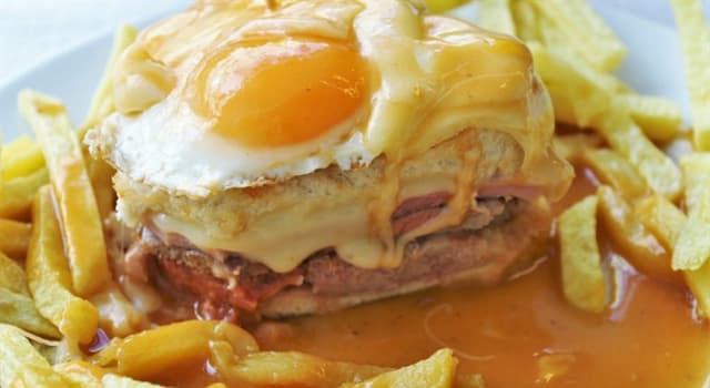 文化 小問題：“Francesinha”是來自哪個歐洲國家的大三明治？