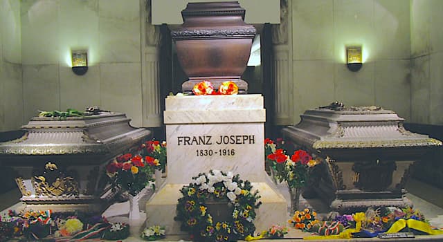 Histoire Question: François-Joseph Ier d'Autriche, où il a été enterré ?