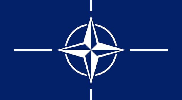 Société Question: Lequel de ces quatre pays n'est pas membre de l'OTAN ?