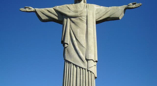 Géographie Question: Où seriez-vous si vous leviez les yeux pour voir la statue du Christ Rédempteur au mont Corcovado ?
