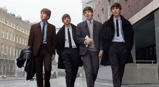 Cultura Domande: Qual è stato il primo singolo pubblicato dalla casa discografica dei Beatles, Apple Records?