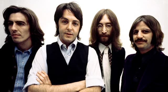 Cultura Domande: Quale canzone dei Beatles fa riferimento alla sorella di Mia Farrow?