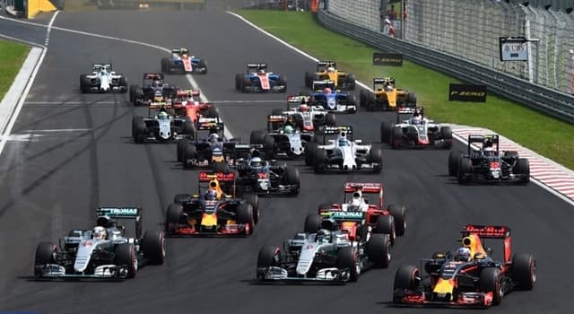 Sport Domande: Quale squadra è l'unica a aver gareggiato per tutta la storia delle corse di Formula1?