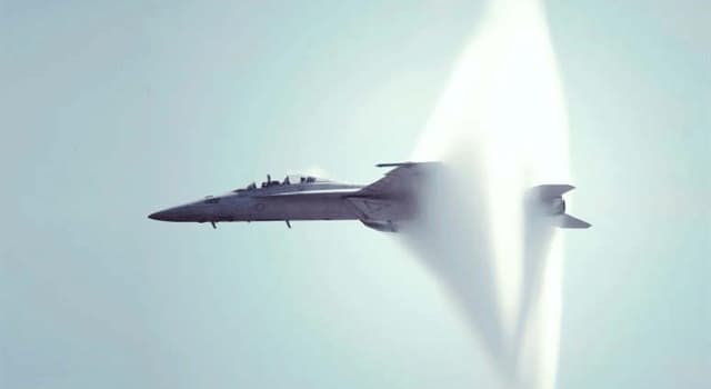 Сiencia Pregunta Trivia: ¿La velocidad supersónica significa que el objeto supera qué tipo de velocidad?