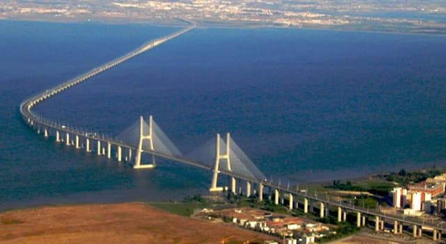 Géographie Question: Quel est le pont le plus long aux États-Unis  ?