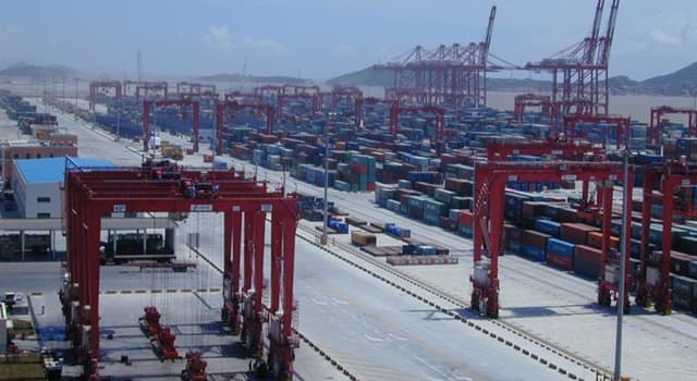 Géographie Question: Quel est le port de conteneurs le plus occupé au monde ?