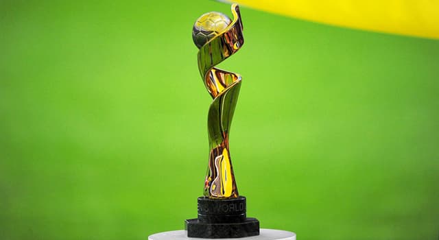 Sport Question: Quel pays a accueilli la première Coupe du Monde de Football Féminin ?