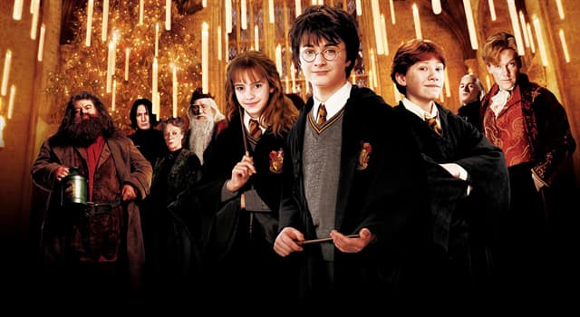 Culture Question: Quelle est la forme de la cicatrice sur le front d'Harry Potter ?