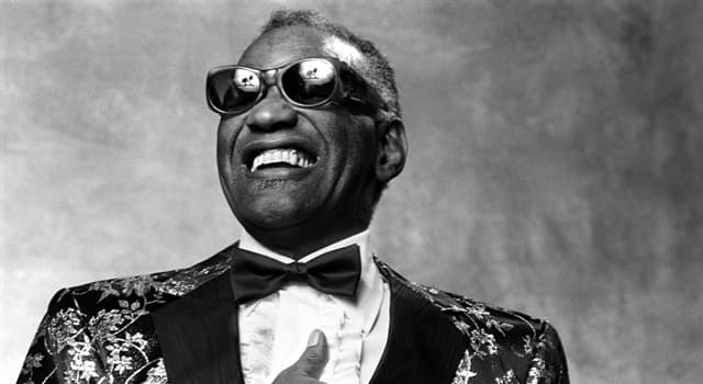 社會 小問題：雷·查爾斯（Ray Charles）是多大的時候完全失明的？