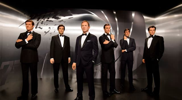 Movies & TV Trivia Question: Which of these actors was the youngest to play James Bond?