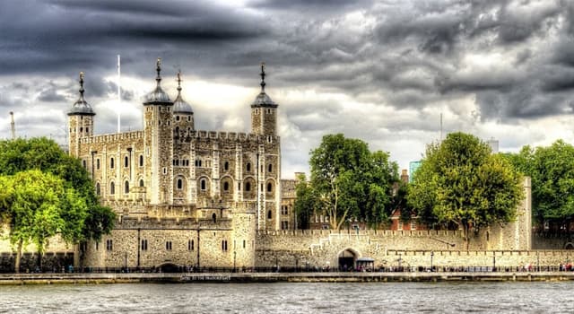 Geschiedenis Trivia Vraag: Wie gaf opdracht voor de bouw van de White Tower, de oude donjon, in de Tower of London?