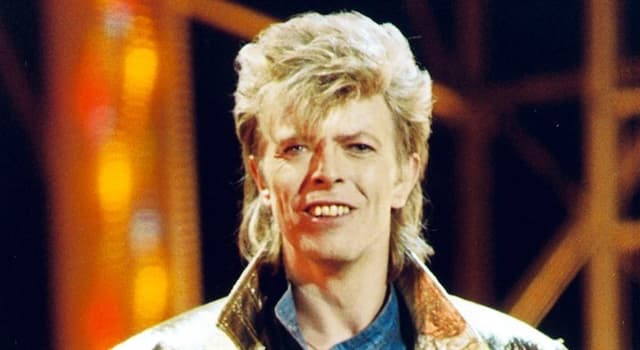 Cultuur Trivia Vraag: Wie speelde gitaar op het nummer 'Let's Dance' van David Bowie?