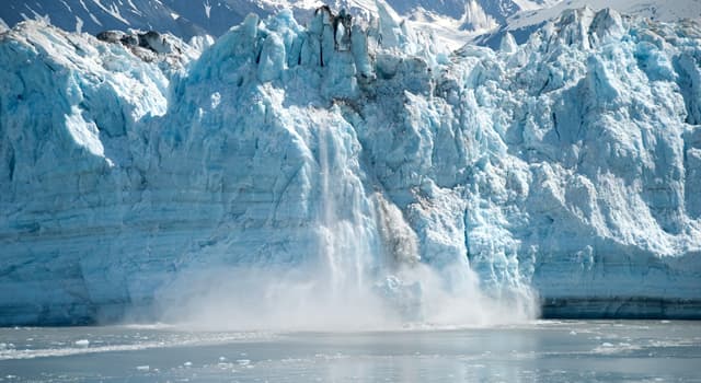 Natura Domande: Come si chiama quando una grande massa di ghiaccio si stacca da un ghiacciaio?