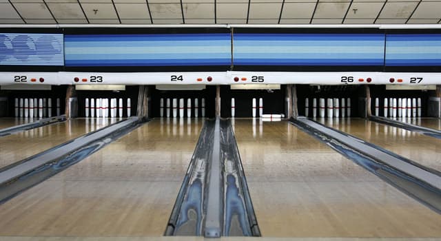 Sport Trivia Vraag: Hoeveel gaten zitten er in een tien-pins bal voor bowlen?