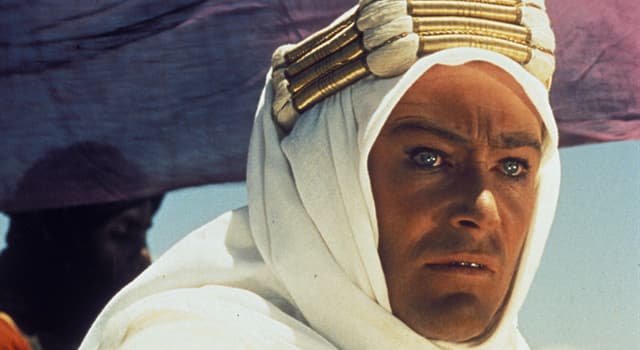 Films & TV Trivia Vraag: Hoeveel vrouwelijk sprekende rollen zijn er in de epische film "Lawrence of Arabia"?