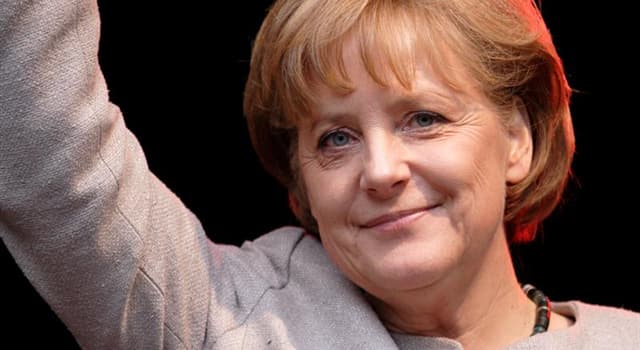 społeczeństwo Pytanie-Ciekawostka: Ile biologicznych dzieci ma Angela Merkel?