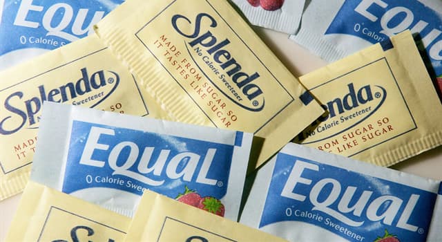 Culture Trivia Question: In North America, what is the colour of the paper packets for the artificial sweetener 'aspartame'?