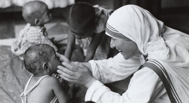 Cronologia Domande: In quale città indiana Madre Teresa ha compiuto le sue opere di bene?