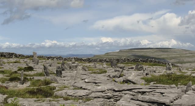 Aardrijkskunde Trivia Vraag: In welk land is het wandelpad bekend als de 'Burren Way' te vinden?