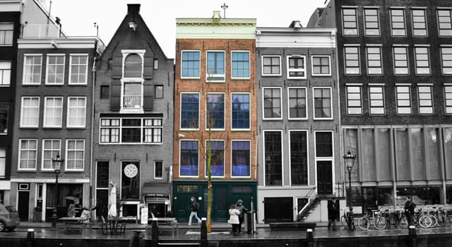 Geschiedenis Trivia Vraag: In welke Europese stad staat het museum dat bekend staat als het Anne Frank Huis?