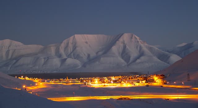 Géographie Question: Où se trouve Longyearbyen ?