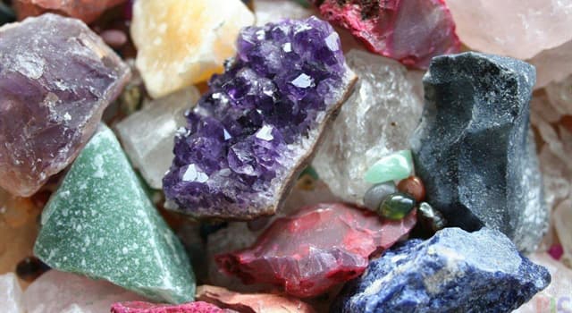 Scienza Domande: Quale di questi minerali non è dannoso per la salute umana?