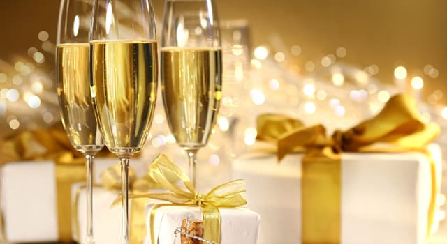 Società Domande: Quale nome ha anche il bicchiere per lo champagne?