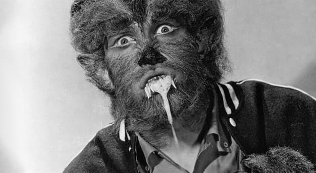 Films et télé Question: Quel grand acteur a fait ses débuts sur grand écrand dans le film de 1957, I Was A Teenage Werewolf ?