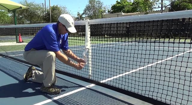 Sport Question: Quelle est la hauteur d'un filet de tennis dans le centre ?