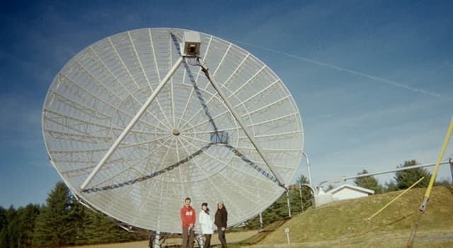 Wetenschap Trivia Vraag: Wat bestudeert men bij radioastronomie?