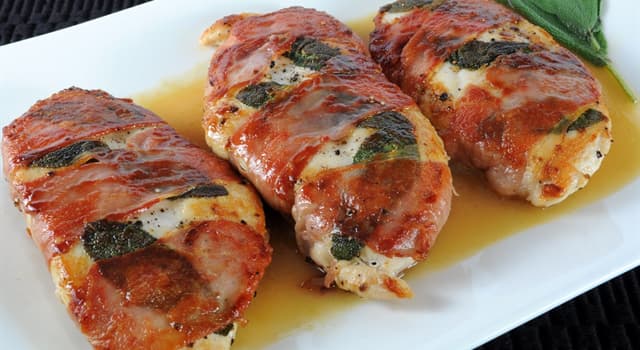 Cultuur Trivia Vraag: Welk vlees bevat het Italiaanse gerecht Saltimbocca traditioneel gesproken?