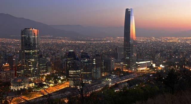 Sociedad Pregunta Trivia: Aproximadamente, ¿cuántos habitantes tiene la Región Metropolitana de Santiago en Chile?