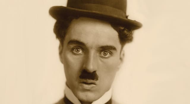 Films et télé Question: Dans quel film Charlie Chaplin mange-t-il une botte en cuir ?