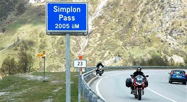 Géographie Question: Le col du Simplon dans les Alpes relie l'Italie avec quel autre pays européen ?