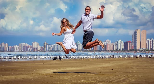 Sociedade Pergunta Trivial: Qual é o gentílico de quem nasce na cidade de Praia Grande (SP)?