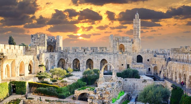 Culture Trivia Question: What is the official language of Israel?
