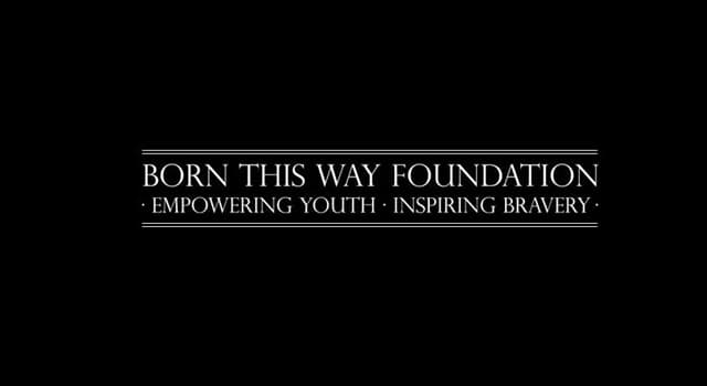 Maatschappij Trivia Vraag: Wie richtte in 2011 samen met haar moeder de 'Born This Way Foundation' op?