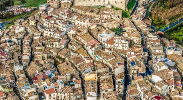 Società Domande: Cos'è un Cubburo?