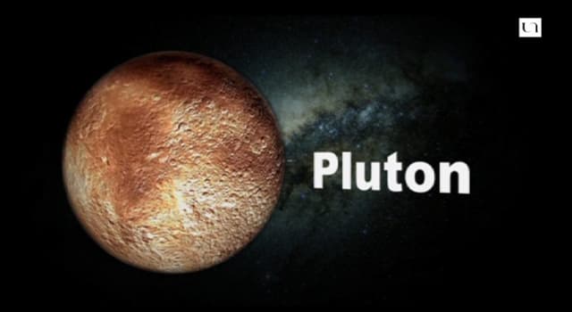 Сiencia Pregunta Trivia: ¿Cuál de las siguientes afirmaciones sobre el planeta enano Plutón es cierta?