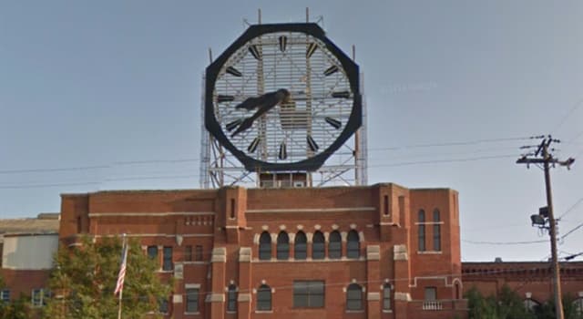 Culture Trivia Question: What is the diameter of the original Colgate Clock in New Jersey?